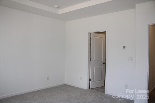 Building Photo - 743 Hoke Ln