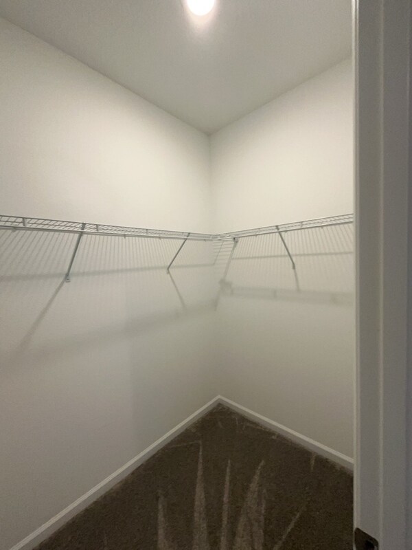 Building Photo - 3132 Country Side Dr