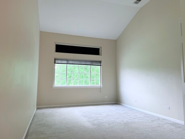 Building Photo - 1146 Bristol Ln