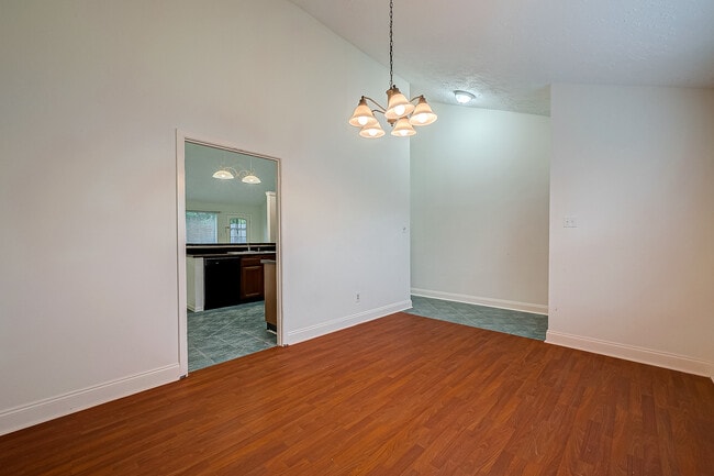 Building Photo - 3906 Quiet Pl Dr