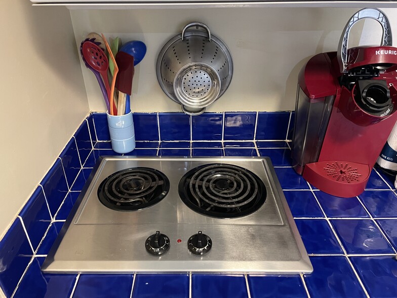 hotplate - 540 E Taylor St