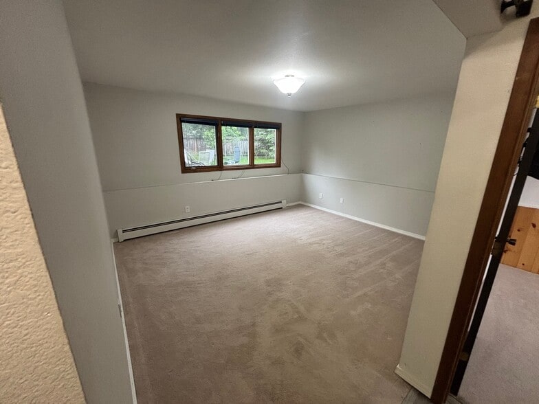 Building Photo - 9915 Afognak Cir