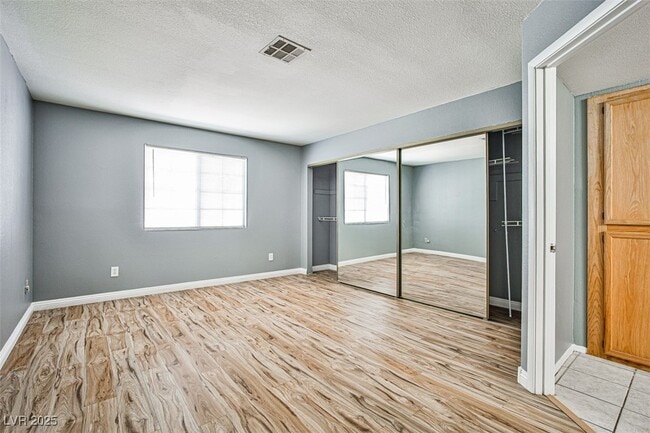 Building Photo - 8410 Eldora Ave