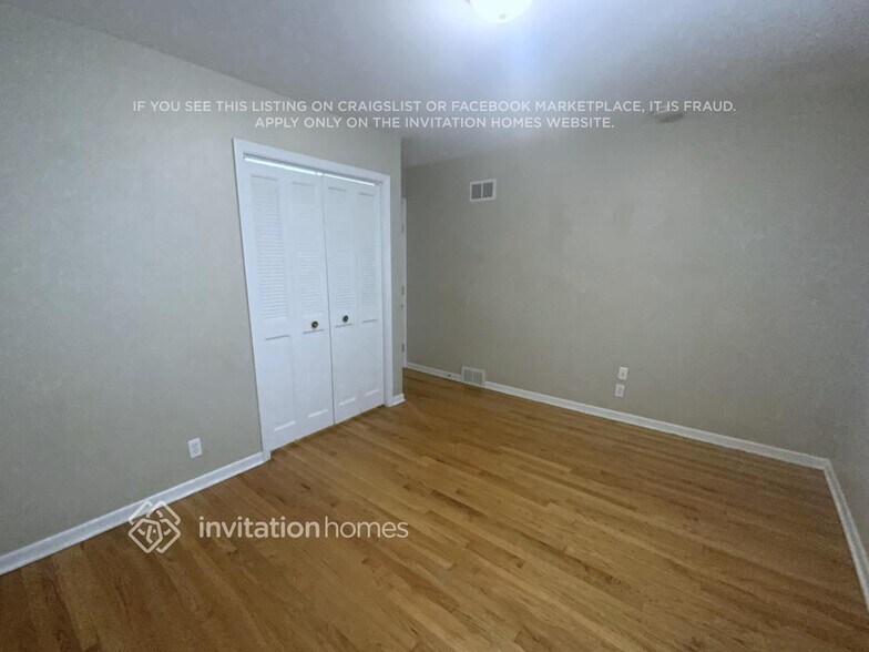 Building Photo - 42W174 Timber Trail