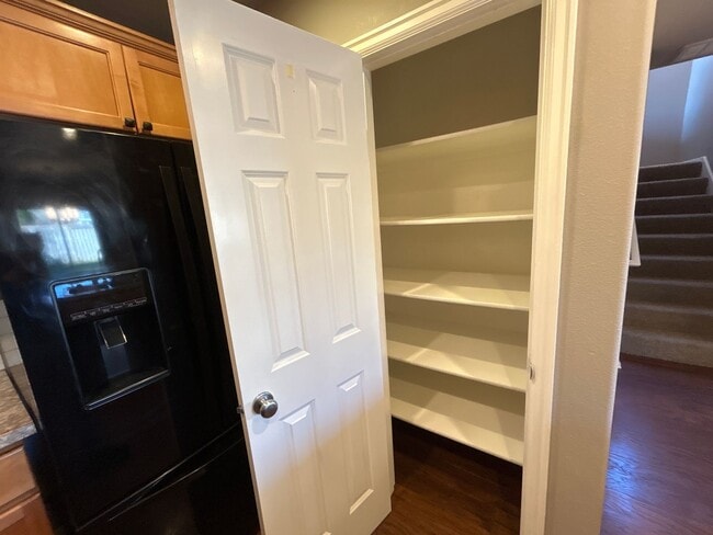 Building Photo - Bright 4-Bedroom Home with A/C, Office & Access to Vibrant Community Amenities Near Riverbend Park