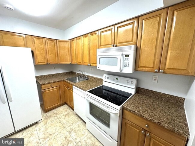 Building Photo - 7310 Mandan Rd