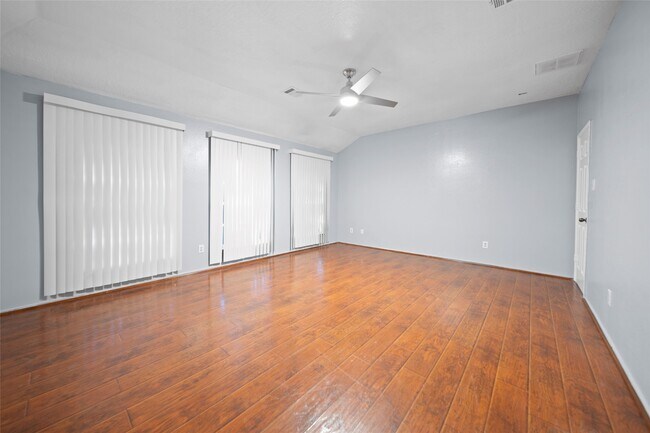 Building Photo - 16307 Split Willow Dr