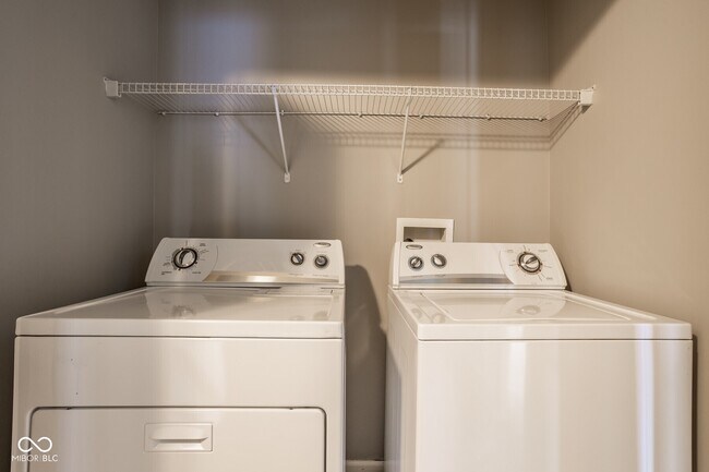 Building Photo - 51 Steele Ln