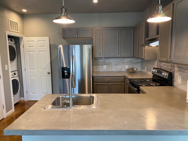 Building Photo - 13810 Old FM 471 W