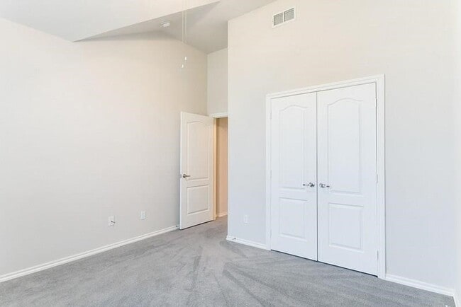 Building Photo - 2612 Evening Shade Dr