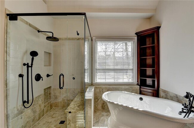 Building Photo - 6415 Sterling Dr