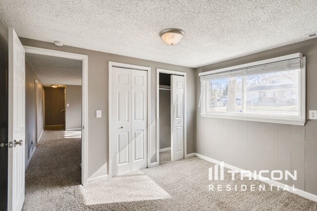 Building Photo - 6910 Fielding Cir