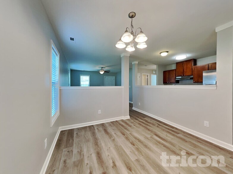 Building Photo - 2410 King Malcolm Ln