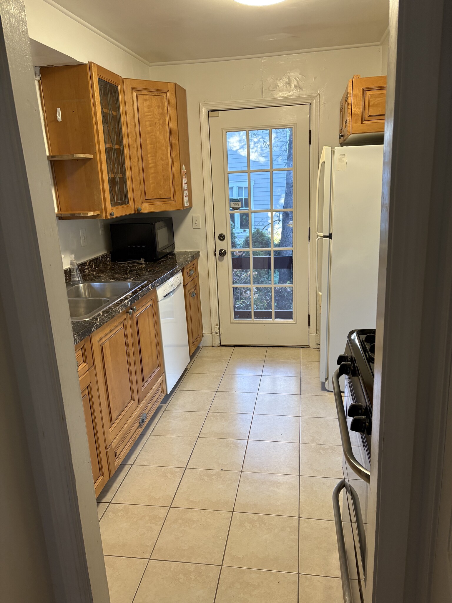 Building Photo - 22 Kentbury Way