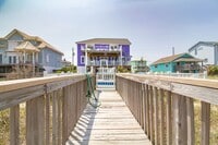 Building Photo - 837 Fort Fisher Blvd S