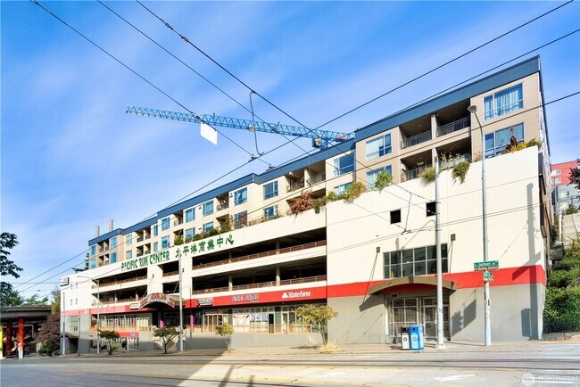 Primary Photo - Top-Floor Condo with Office/Den + Private ...