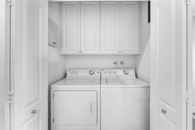 Building Photo - 2109 Tarpon Lake Way