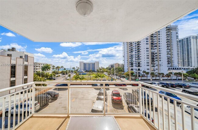 Building Photo - 1600 S Ocean Dr