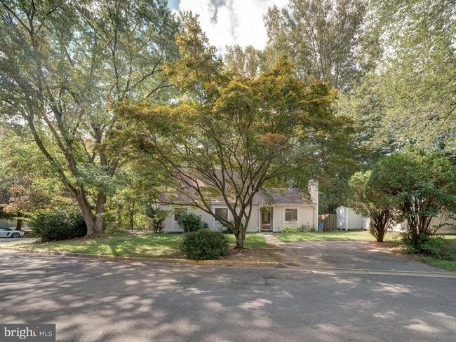Building Photo - 11301 Gatesborough Ln