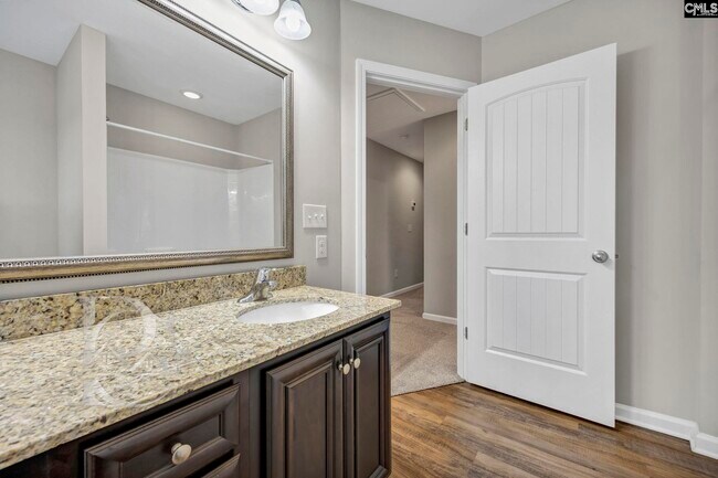 Building Photo - 122 Drummond Wy