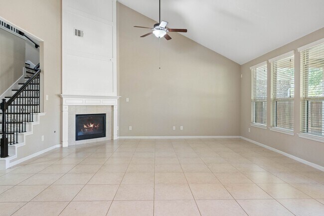 Building Photo - 208 Forest Peak Way