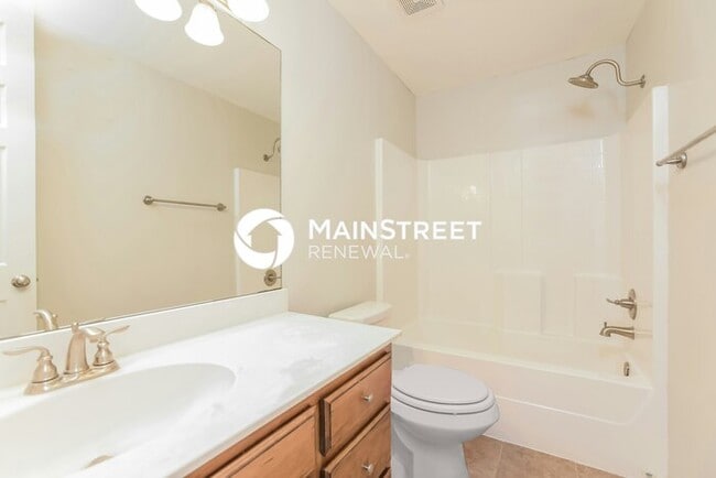 Building Photo - 3 Bedroom Pet-Friendly Home in NORMAN, OK with Main Street Renewal