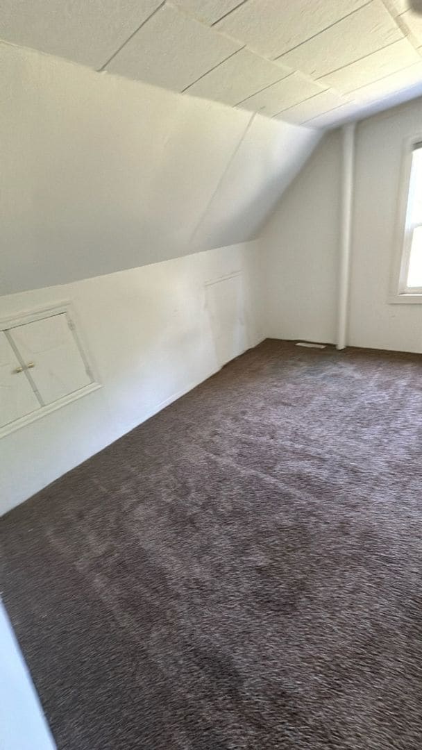 Building Photo - 3 Bedroom, 1 Bath home in Little Falls, MN with 3 car detached (Insulated & Heated) garage