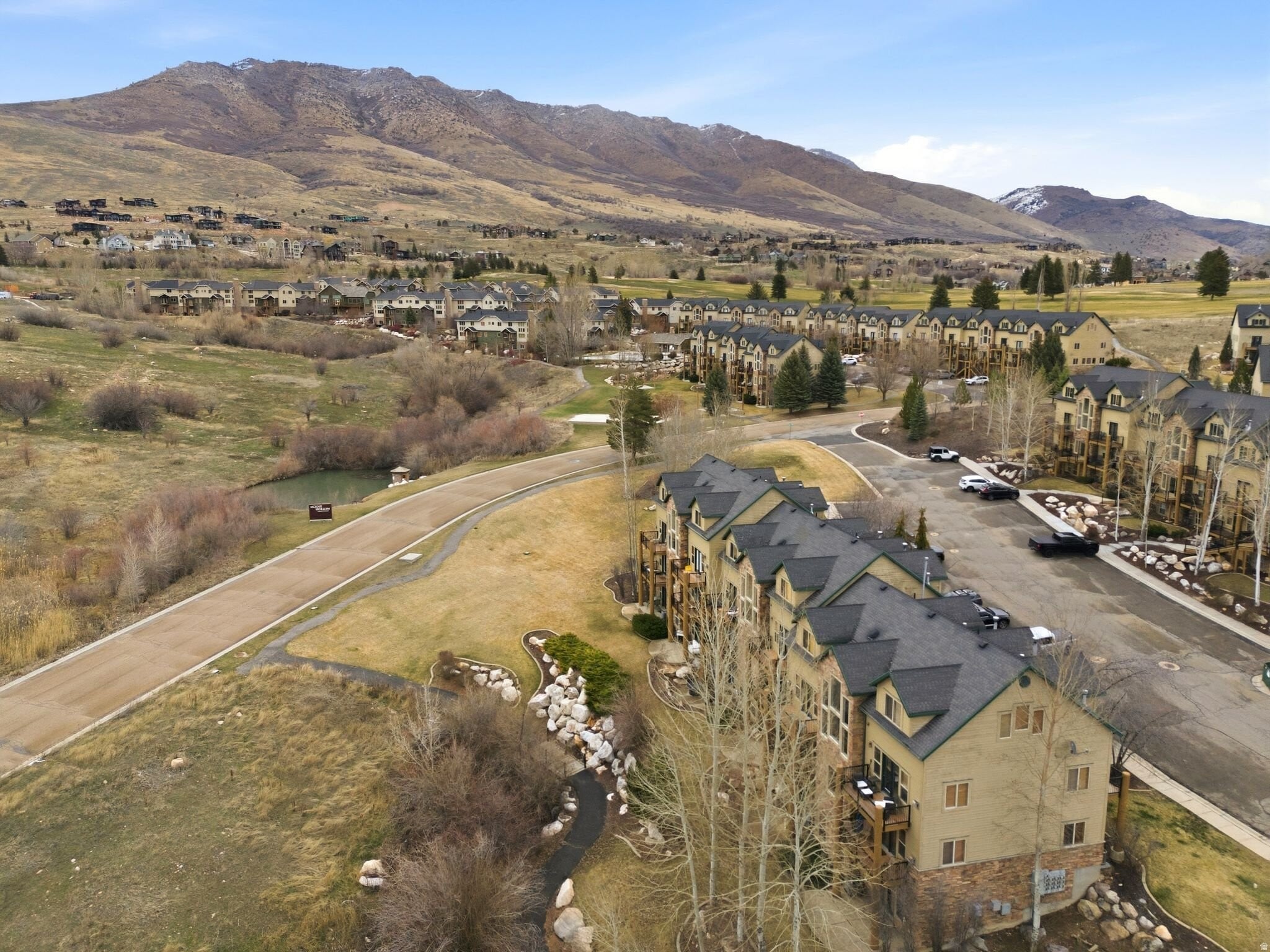 Building Photo - 3555 N Fox Run Dr