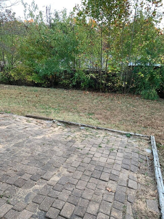 Building Photo - 3bed/2bath home in Valley View School District!