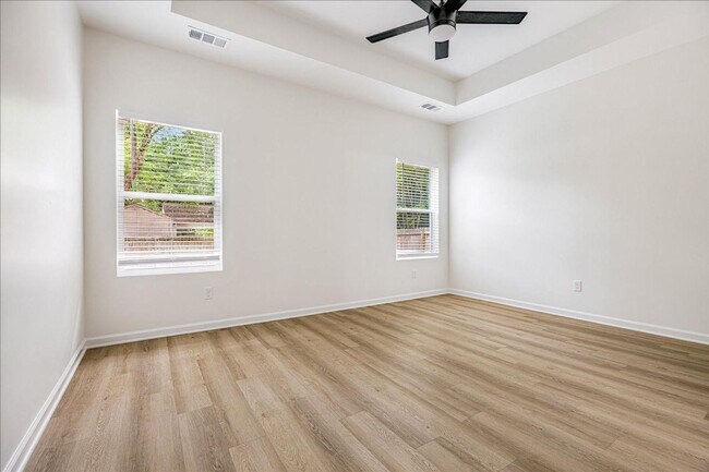 Building Photo - Stunning New Construction House in East Memphis!