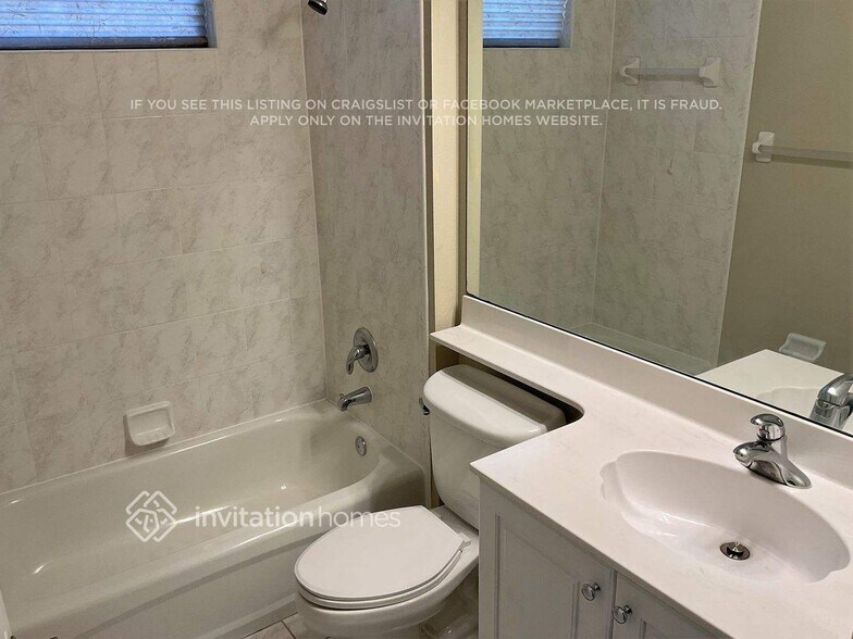 Building Photo - 1102 Brambling Ct