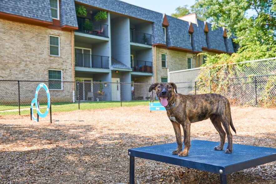 Building Photo - 2203 Melson Rd