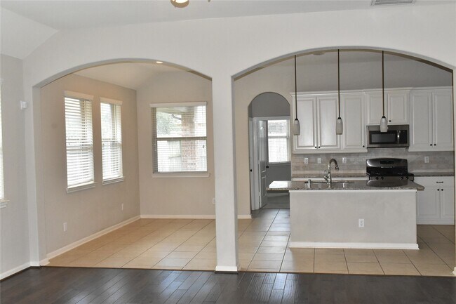 Building Photo - 29027 Crystal Rose Ln