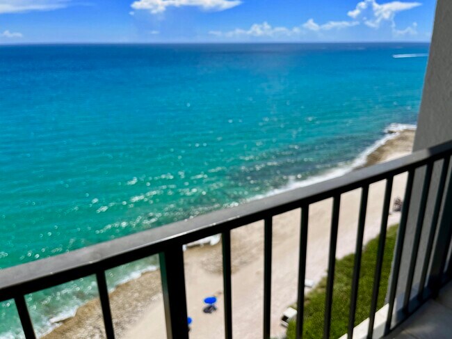 Building Photo - 4200 N Ocean Dr