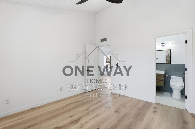 Building Photo - 5704 E Aire Libre Ave