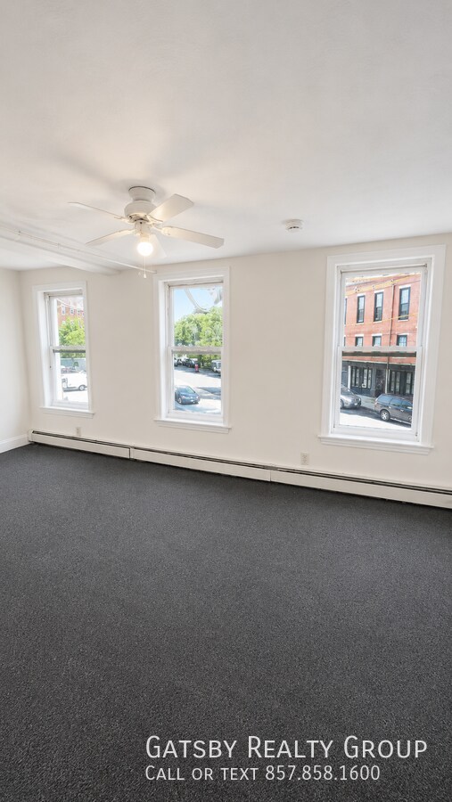 Building Photo - 73 Division St