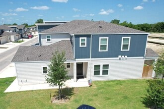 Building Photo - 1850 Settlers Glen Dr