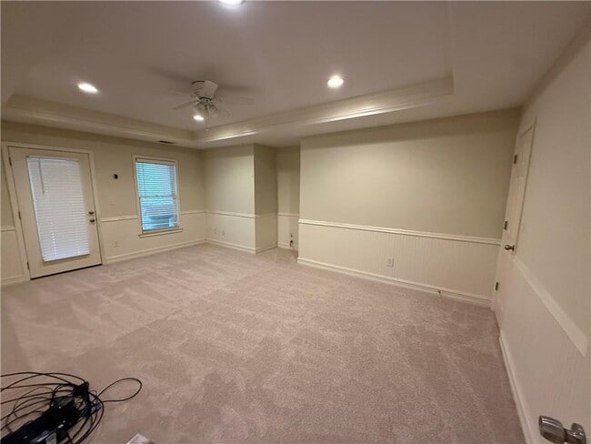 Building Photo - 7256 Village Creek Trace