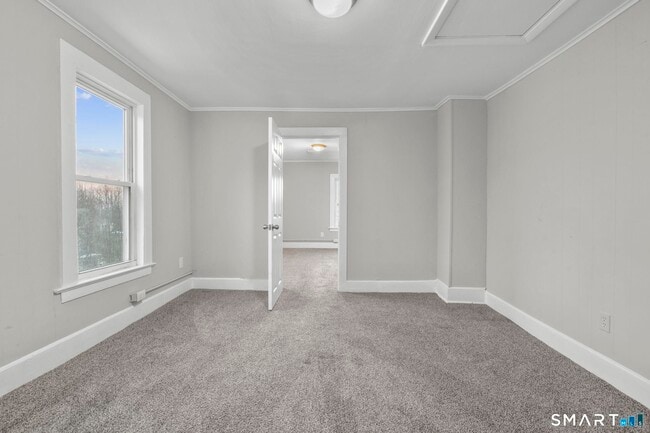 Building Photo - 19 Woodbridge Ave