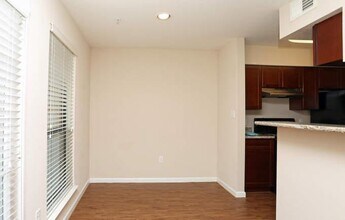 Building Photo - 2 bedroom in Conroe TX 77304