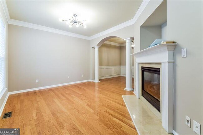 Building Photo - 1783 Highlands Pkwy SE