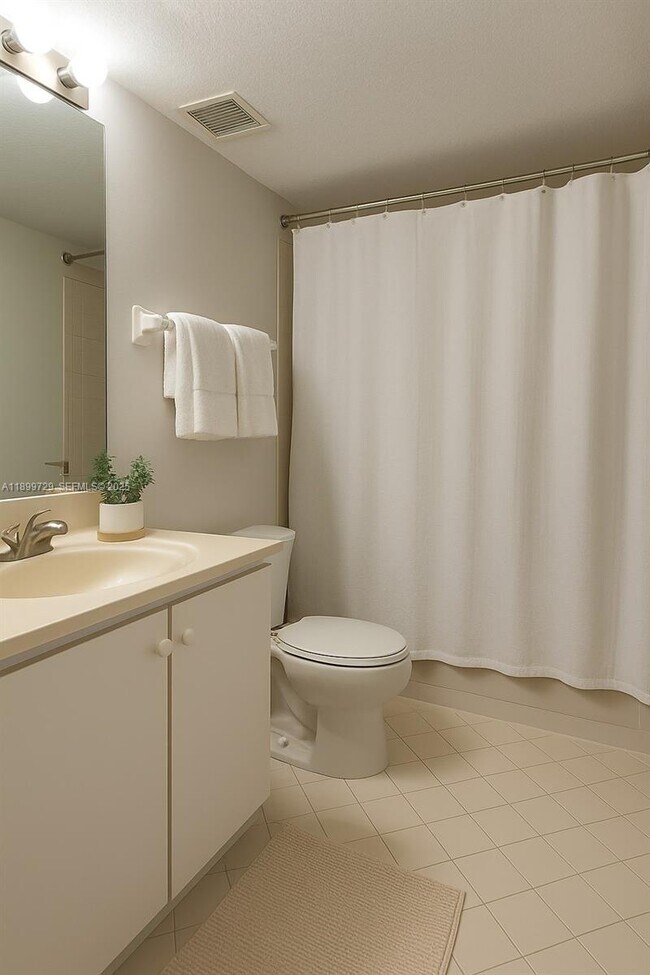 Building Photo - 1270 SE 28th Ct