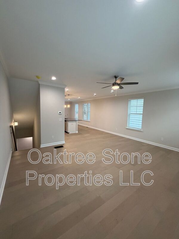 Building Photo - 1973 Hollywood Rd