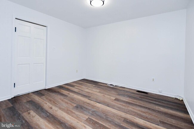 Building Photo - 4915 Colonel Contee Pl