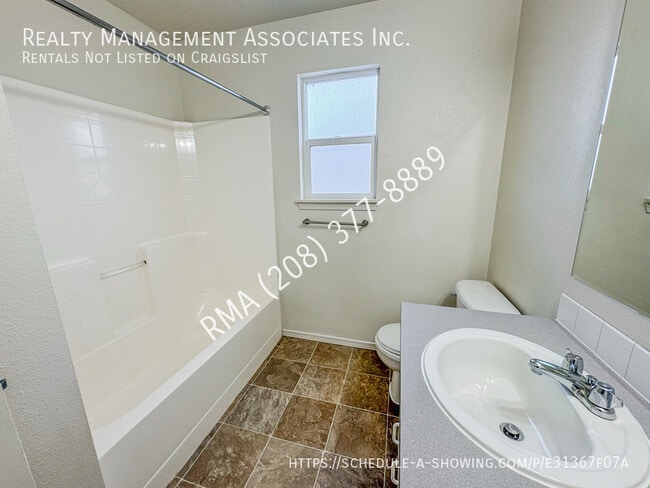 Building Photo - 843 N White Barn Rd