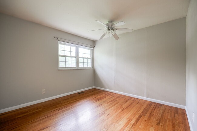 Building Photo - 5781 King Arthur Dr