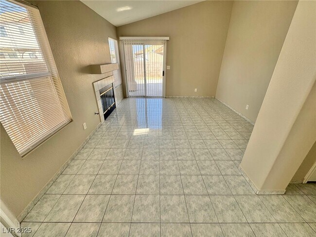 Building Photo - 1420 Padre Bay Dr