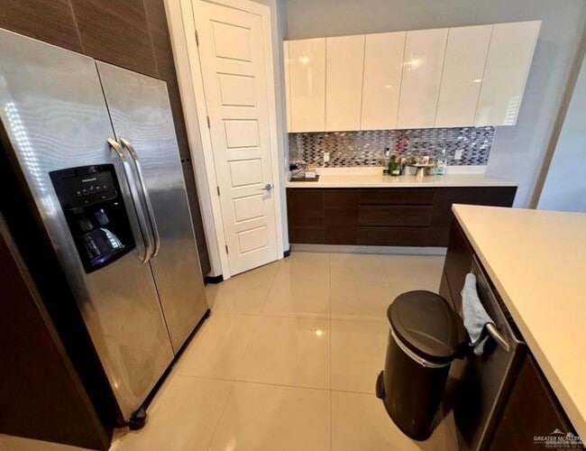 Building Photo - 25 Balboa Ave