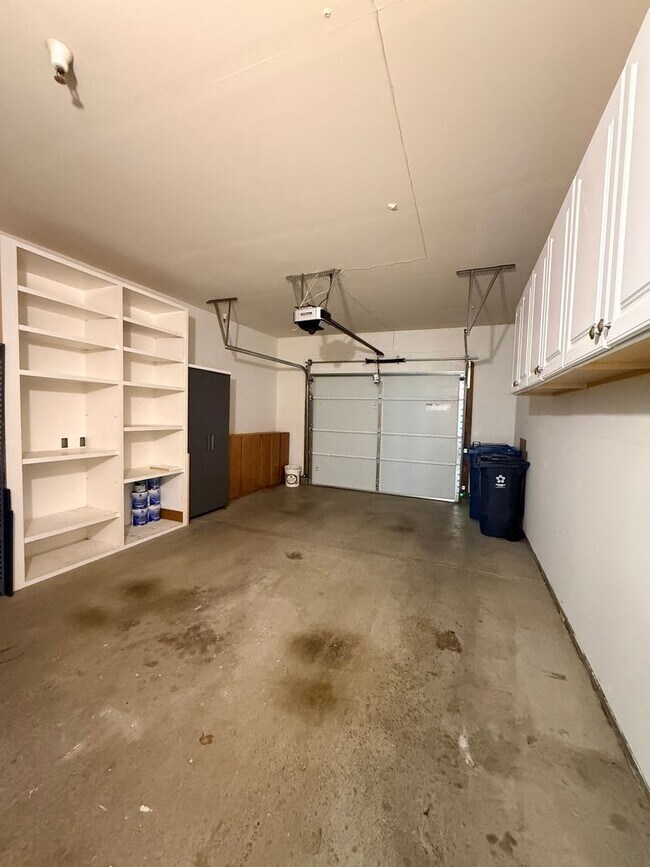Building Photo - **Coming Soon — Spacious 3BR + 2.5BA Two-Level Condo in Pointe Pacific**
