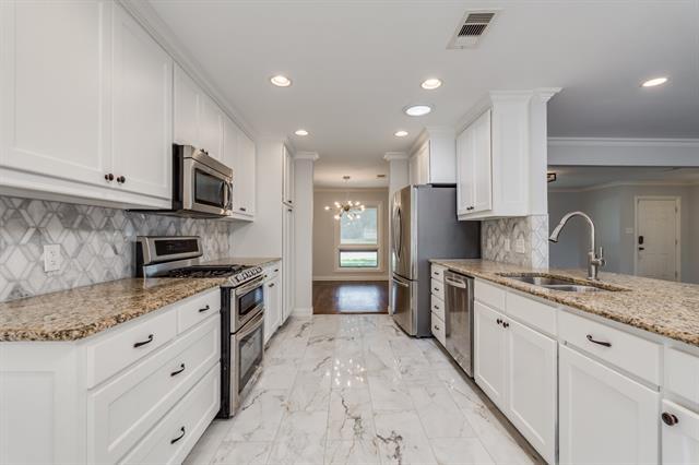 Building Photo - 3734 Crown Shore Dr